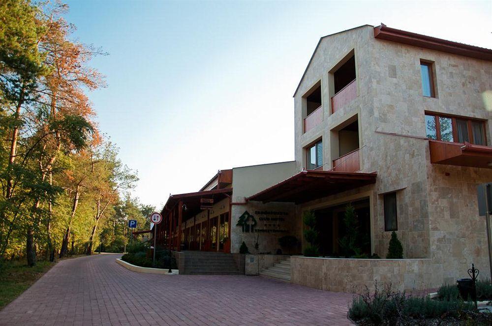 Erdospuszta Club Hotel Fenyves Debrecen Esterno foto